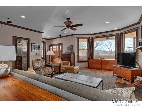186 Courtland Place Asheville NC 28801