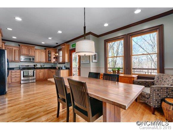 186 Courtland Place Asheville NC 28801