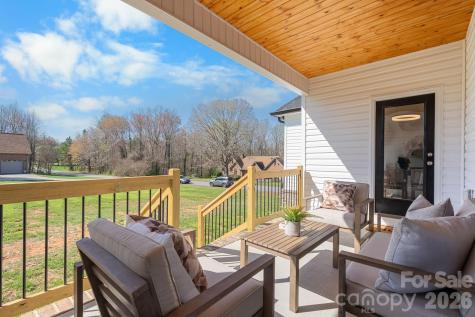1213 Creekside Drive Conover NC 28613