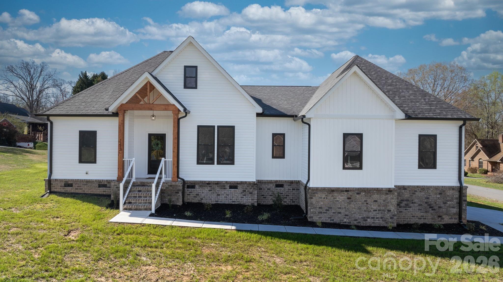 1213 Creekside Drive Conover NC 28613