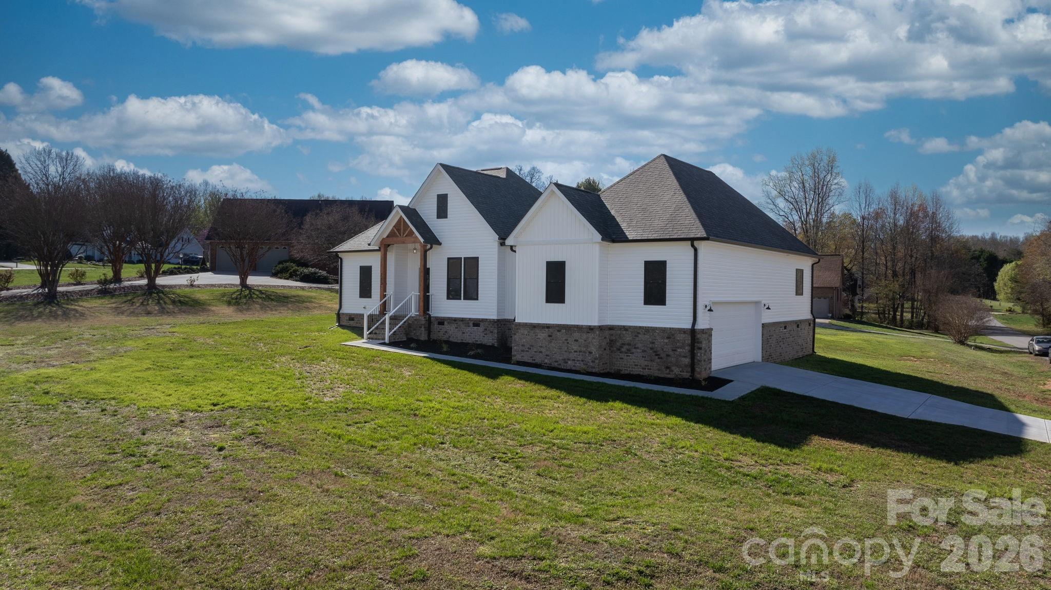 1213 Creekside Drive Conover NC 28613