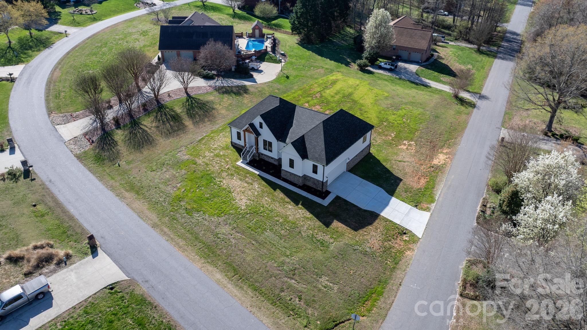 1213 Creekside Drive Conover NC 28613