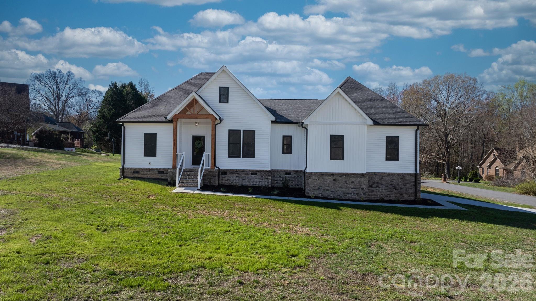 1213 Creekside Drive Conover NC 28613
