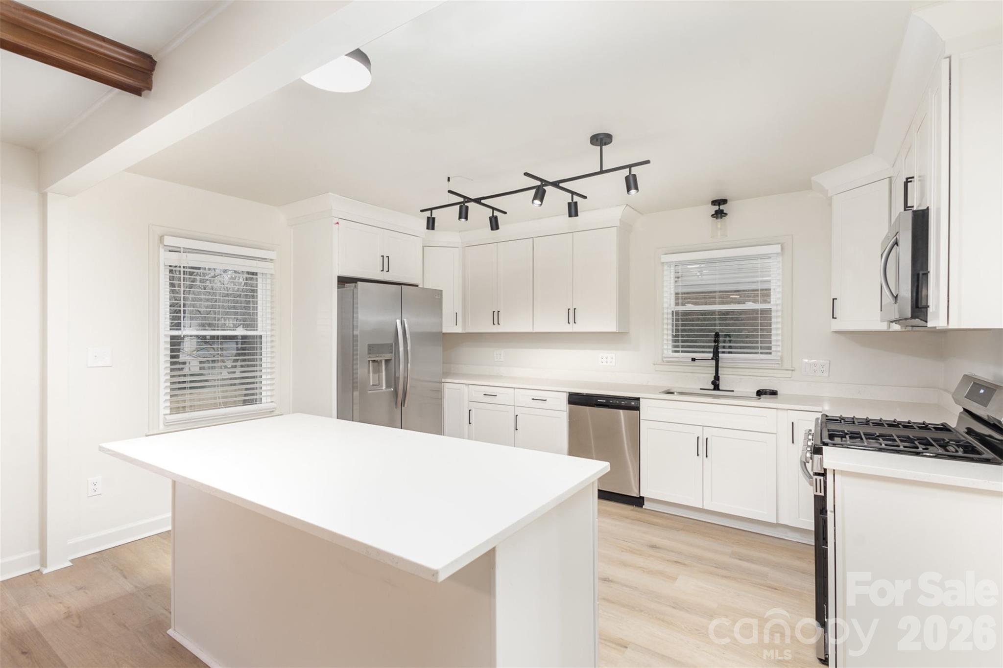 1627 Bonnie Lane Charlotte NC 28213