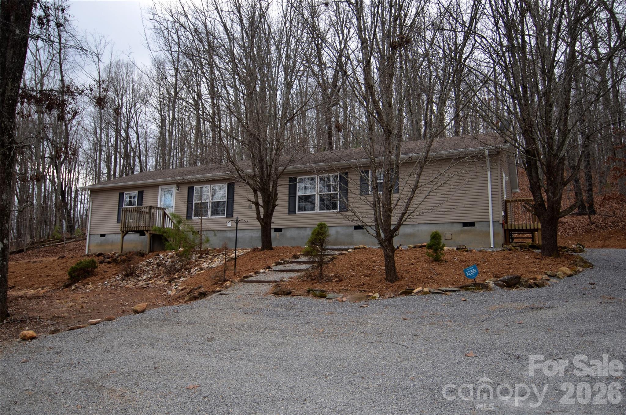 73 Walton Place Drive Nebo NC 28761