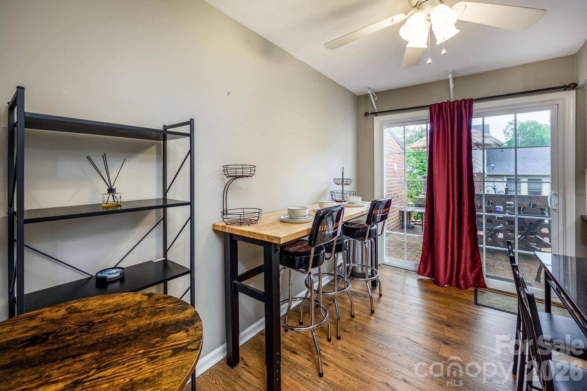 911 21st Avenue NE Hickory NC 28601