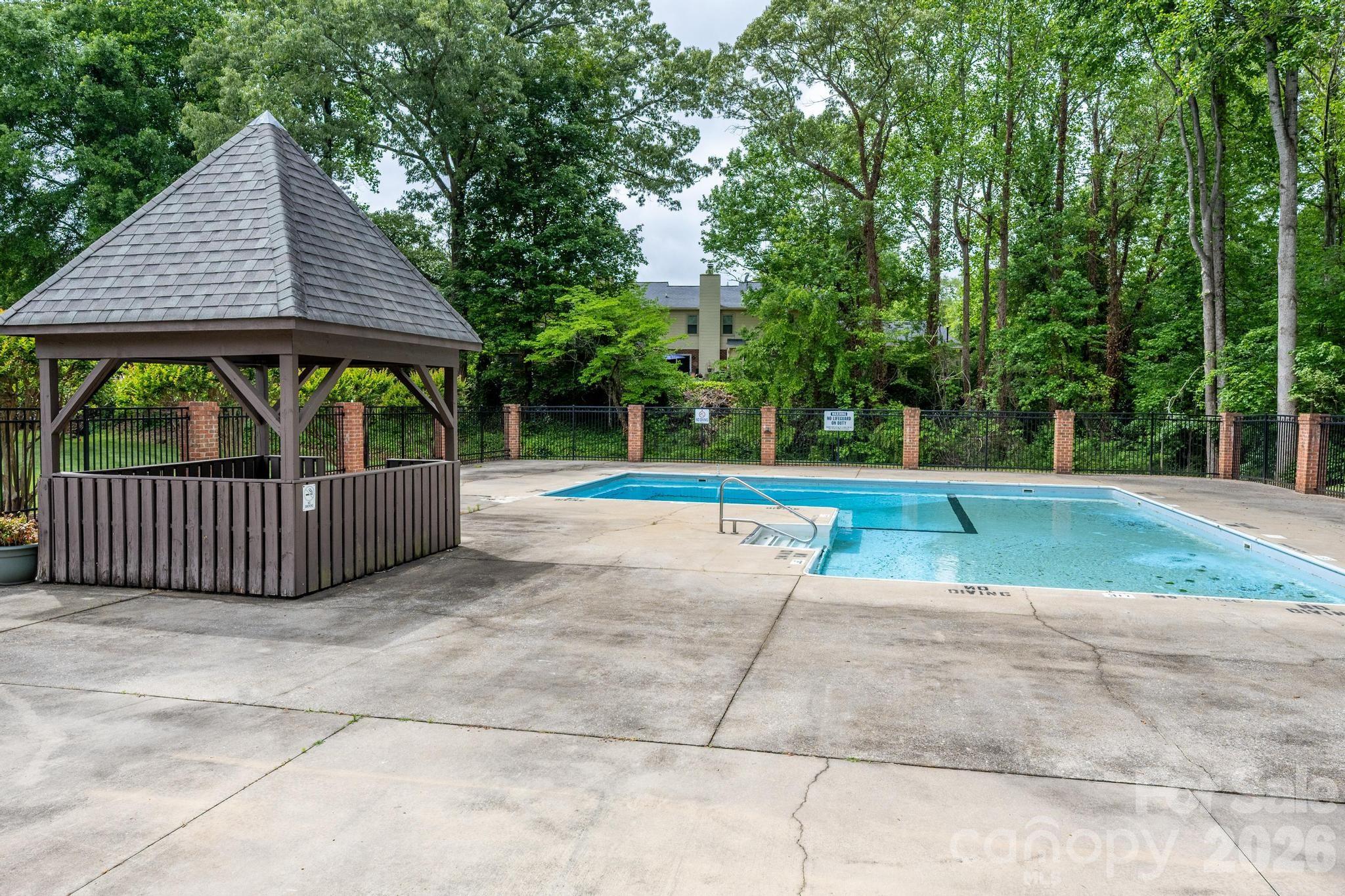 911 21st Avenue NE Hickory NC 28601