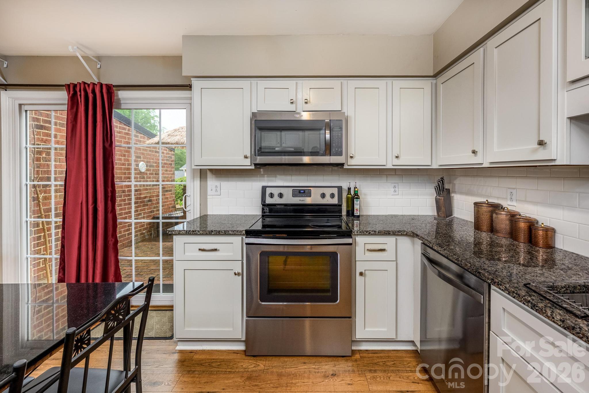 911 21st Avenue NE Hickory NC 28601