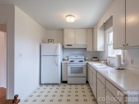 56 Skyview Terrace Asheville NC 28806