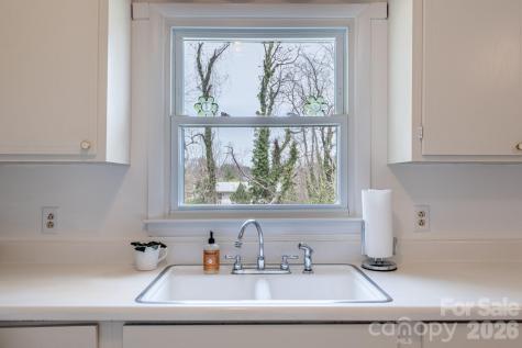 56 Skyview Terrace Asheville NC 28806