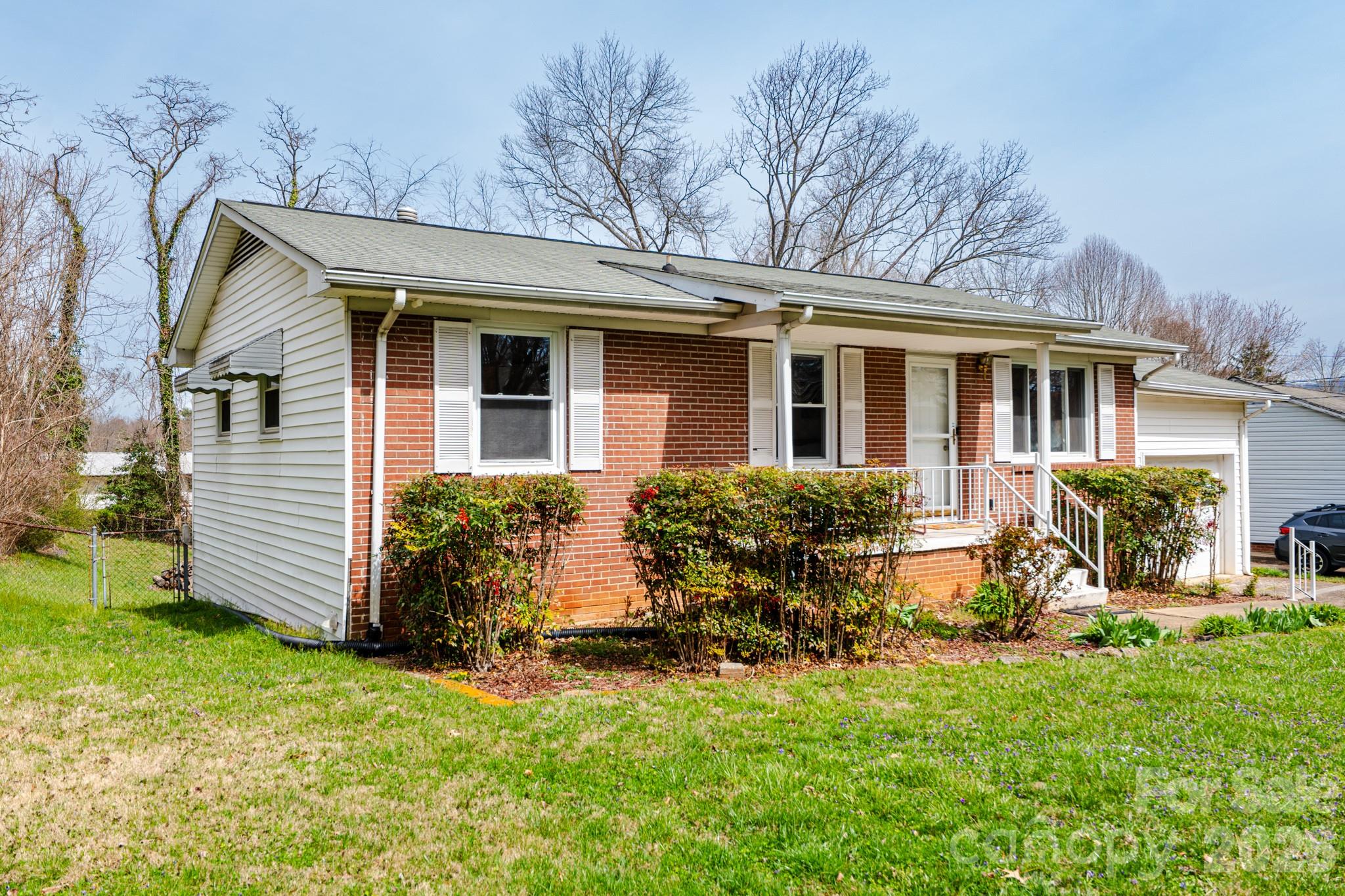 56 Skyview Terrace Asheville NC 28806