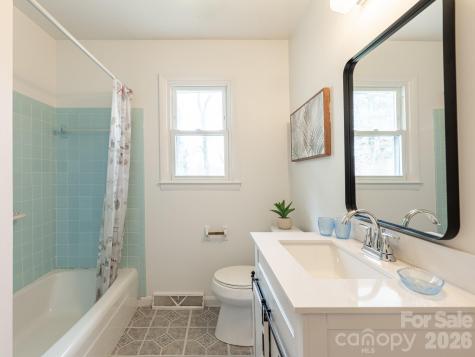 56 Skyview Terrace Asheville NC 28806