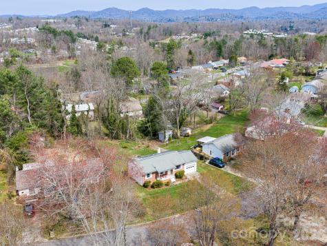 56 Skyview Terrace Asheville NC 28806