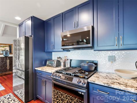 430 Rhododendron Lane Burnsville NC 28714