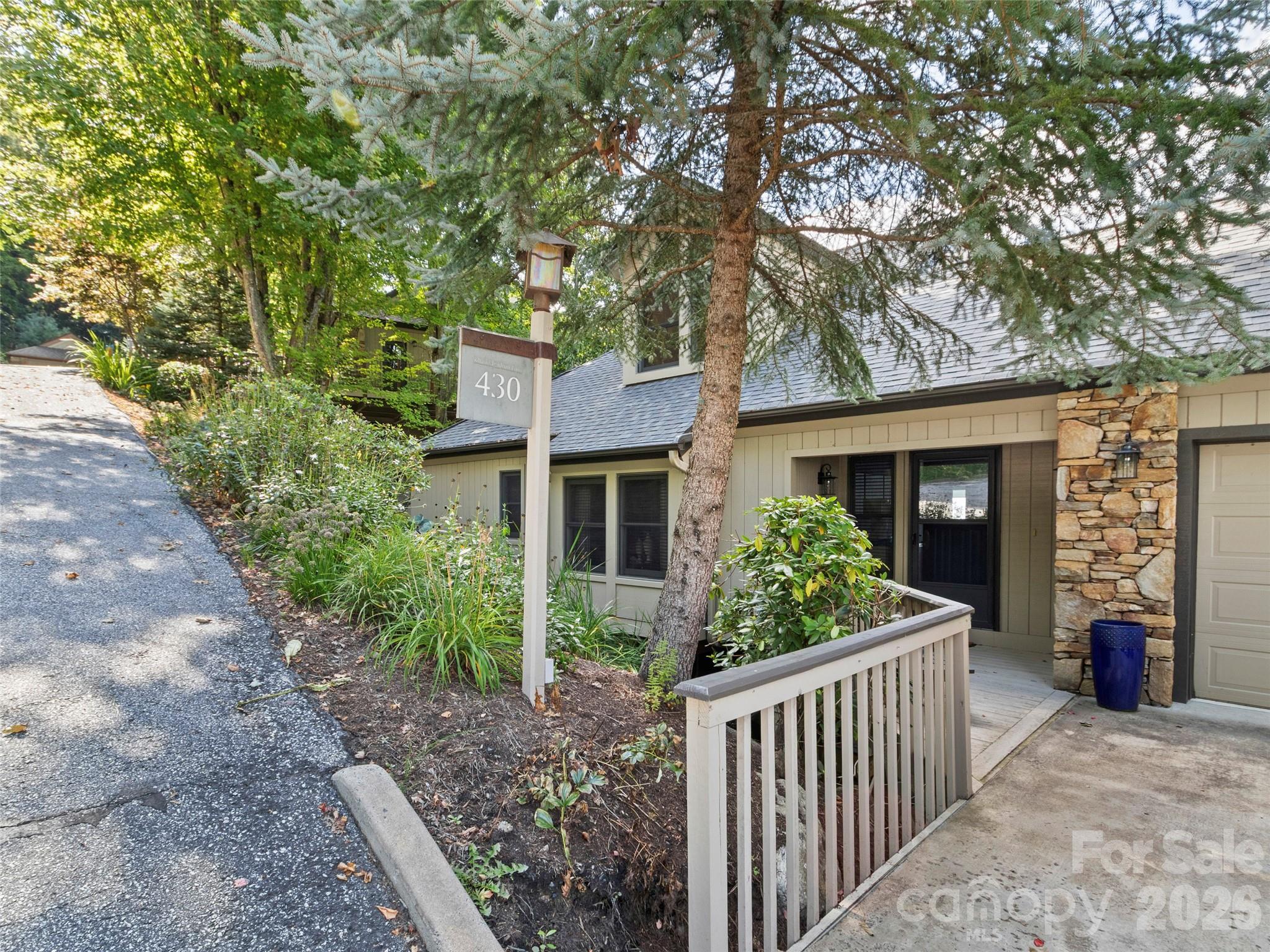 430 Rhododendron Lane Burnsville NC 28714