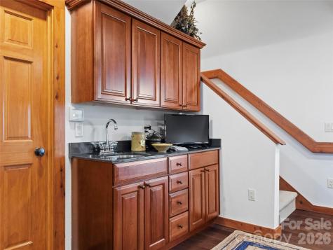 430 Rhododendron Lane Burnsville NC 28714