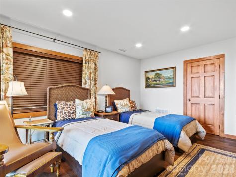 430 Rhododendron Lane Burnsville NC 28714