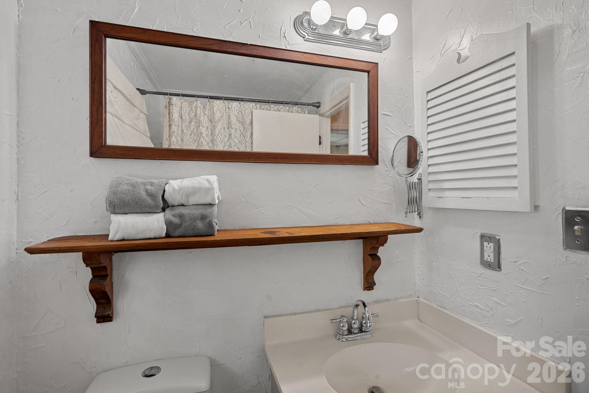 817 Bent Wood Court Matthews NC 28105