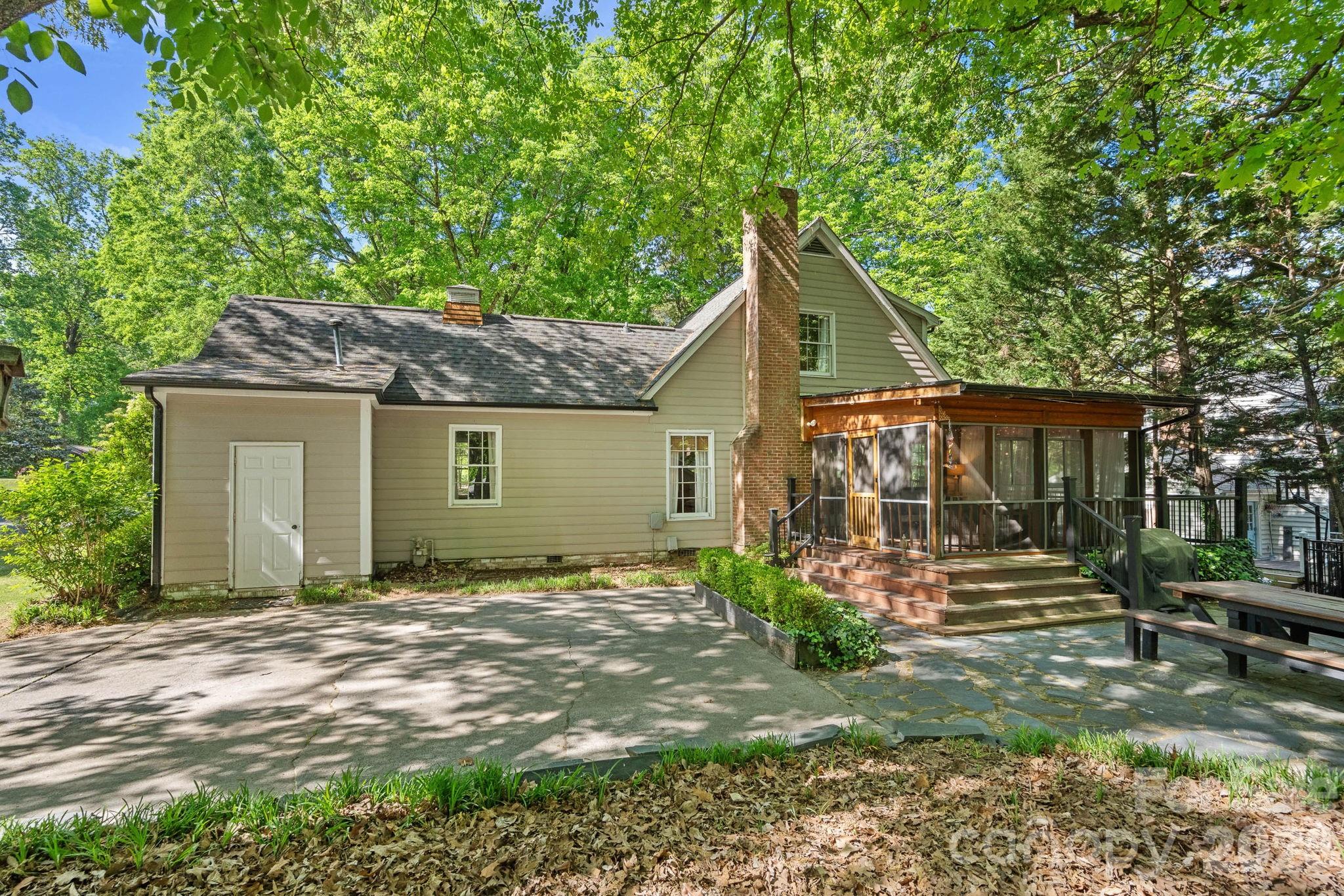 817 Bent Wood Court Matthews NC 28105
