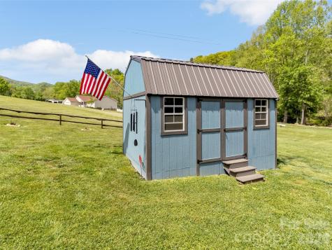 21 Swift Stream Lane Waynesville NC 28785