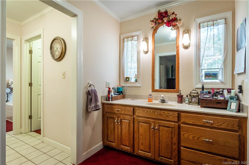 304 La Foret Drive Morganton NC 28655