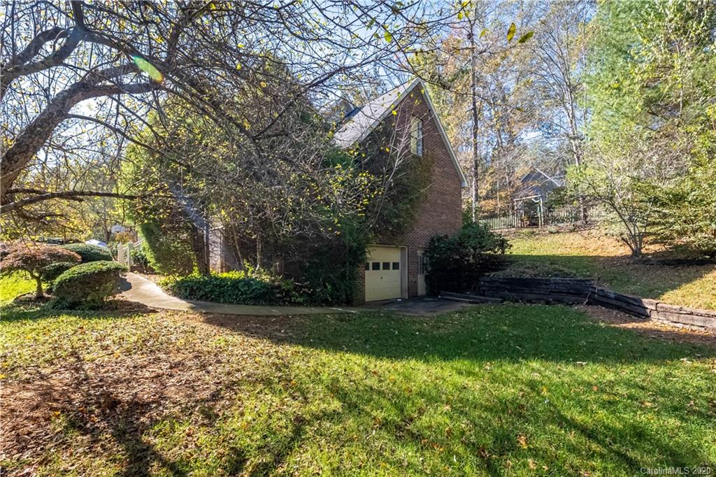 304 La Foret Drive Morganton NC 28655