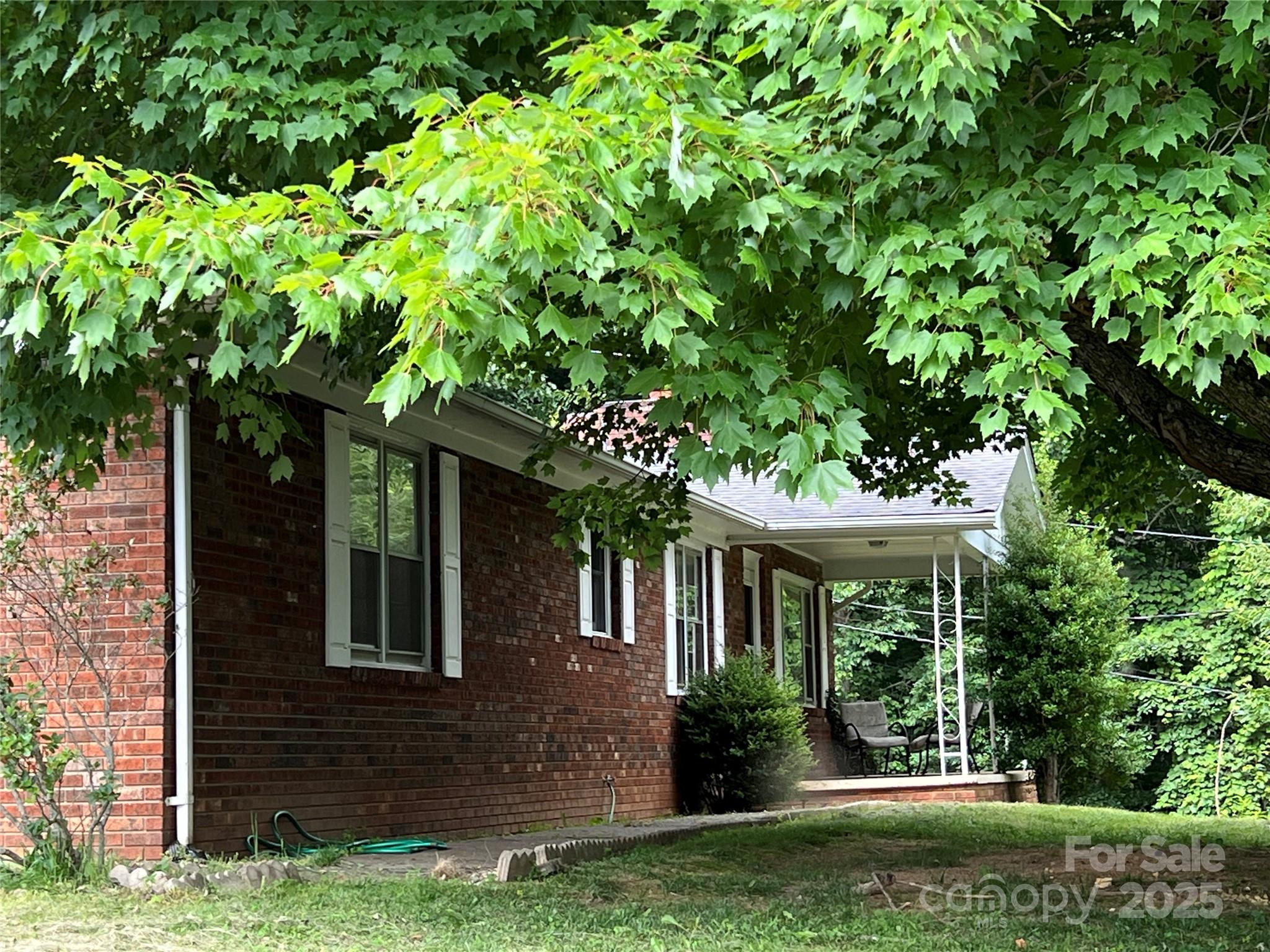 92 Mountain View Road Burnsville NC 28714