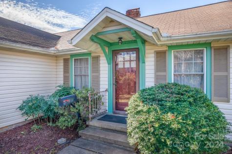 32 Beverly Road W Asheville NC 28806