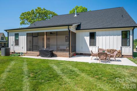 1894 Cline Farm Road Lincolnton NC 28092