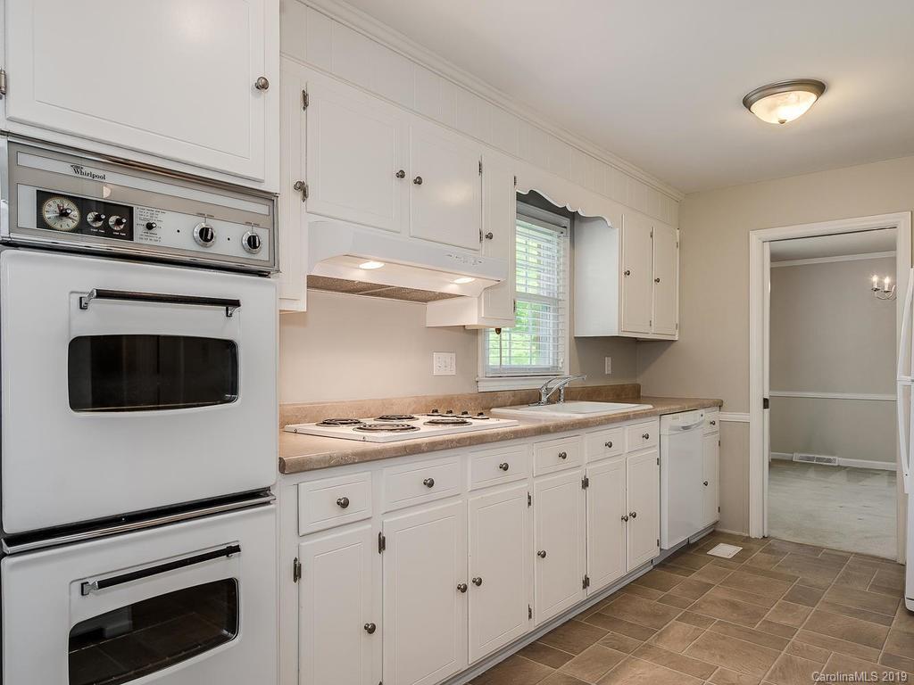 6430 Saint John Lane Charlotte NC 28210