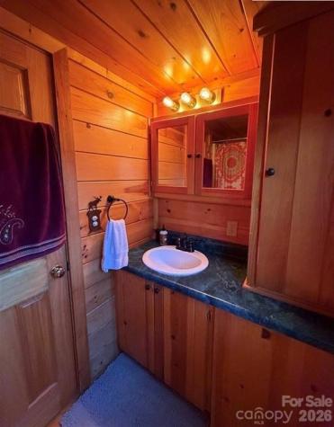 157 Wolf Trail McGrady NC 28670