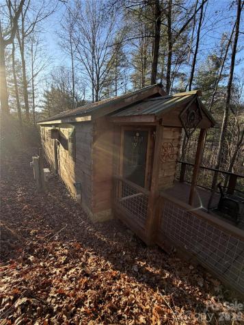157 Wolf Trail McGrady NC 28670