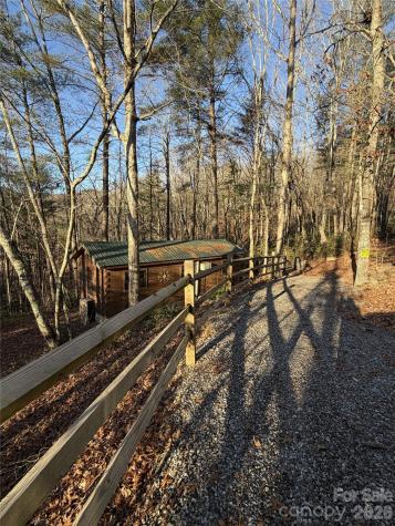 157 Wolf Trail McGrady NC 28670