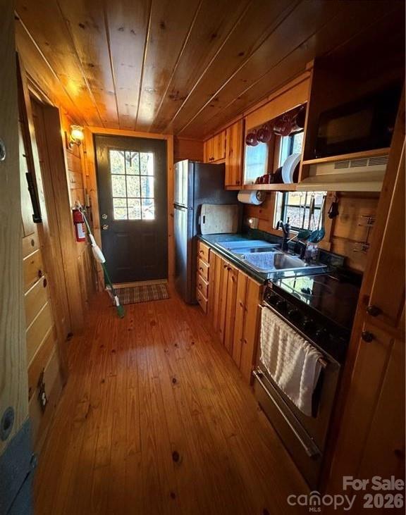 157 Wolf Trail McGrady NC 28670