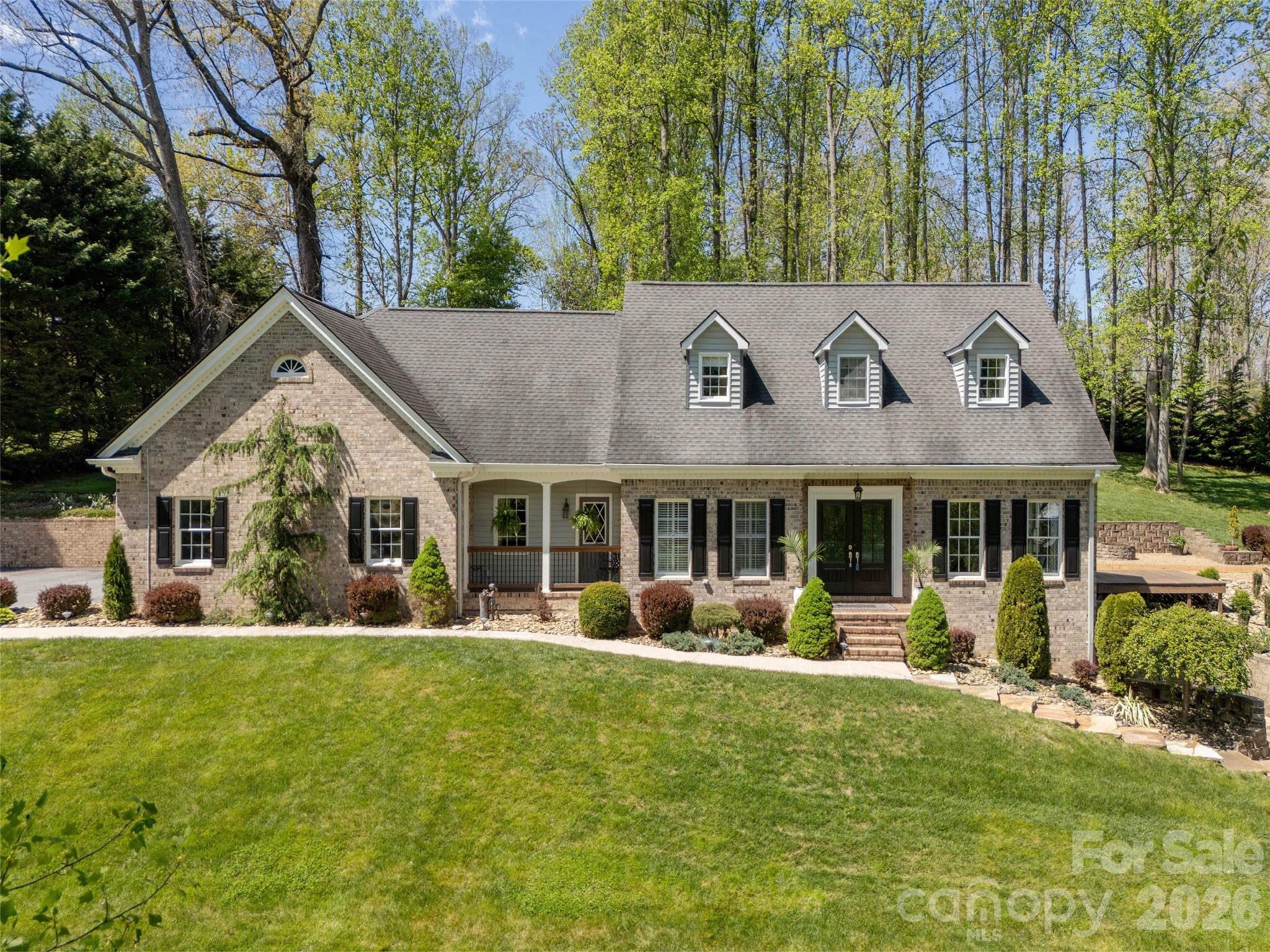 514 Whispering Hills Drive Hendersonville NC 28792