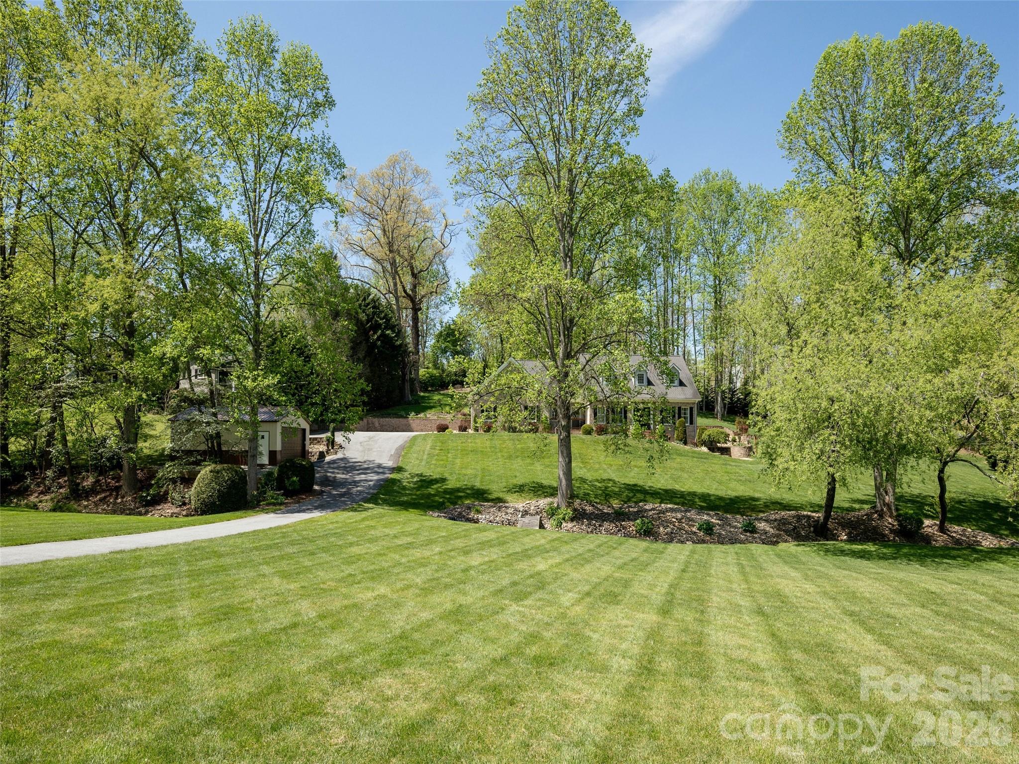 514 Whispering Hills Drive Hendersonville NC 28792