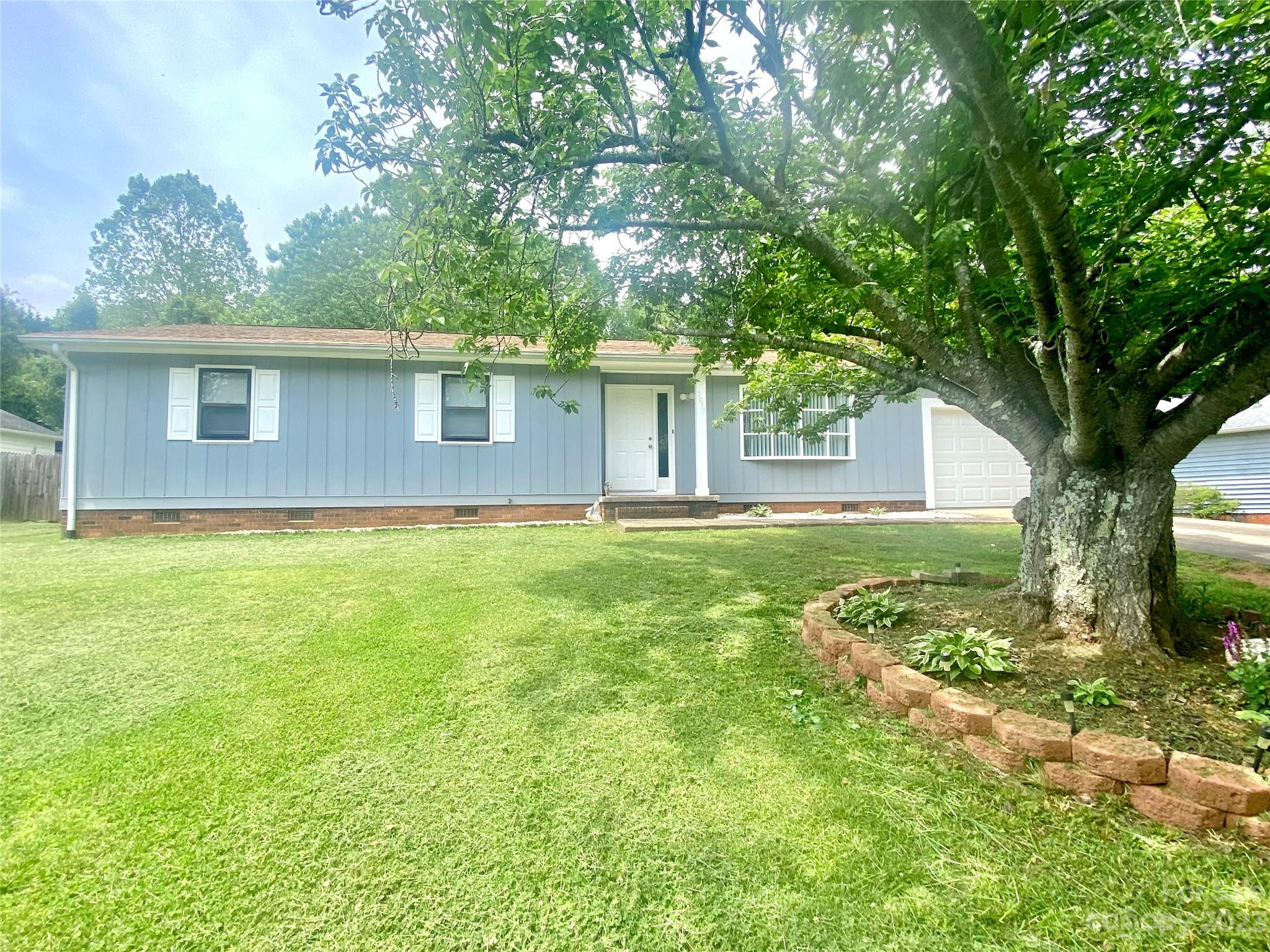2013 19th Avenue Circle NE Hickory NC 28601