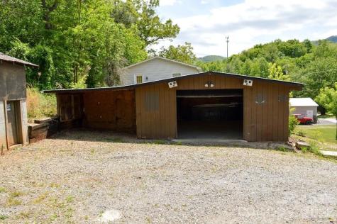 188 Wiggins Road Candler NC 28715