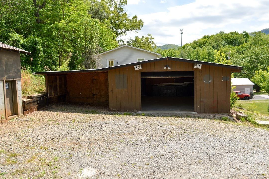 188 Wiggins Road Candler NC 28715