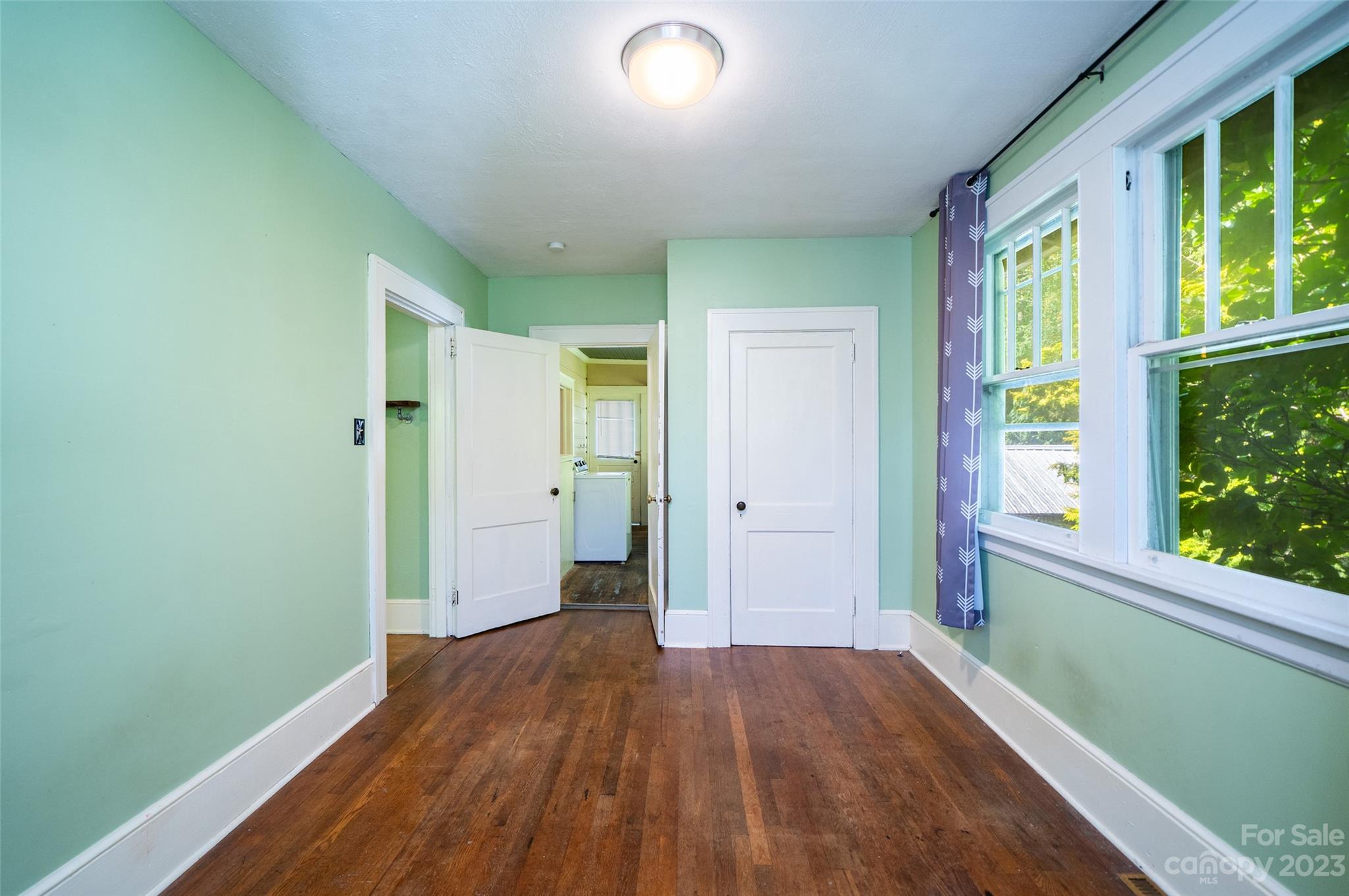 46 Mitchell Avenue Asheville NC 28806