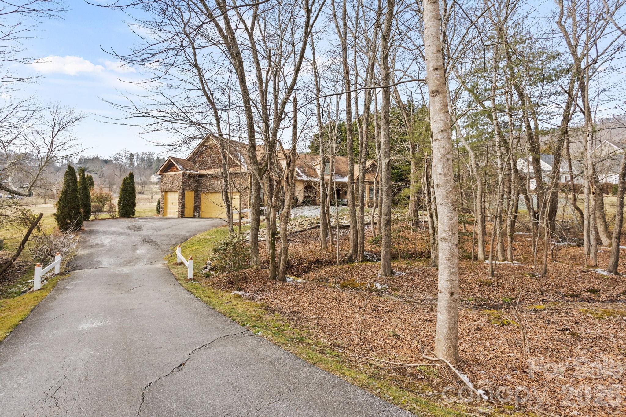 628 Vista Falls Road Mills River NC 28759