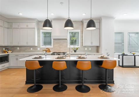 4215 Walker Road Charlotte NC 28211