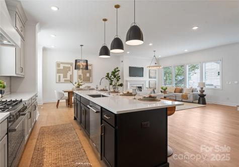 4215 Walker Road Charlotte NC 28211