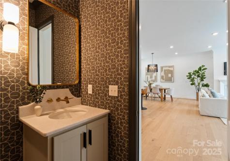 4215 Walker Road Charlotte NC 28211