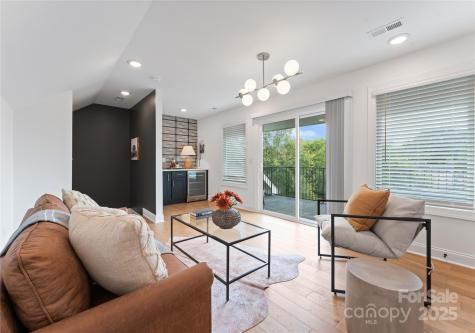 4215 Walker Road Charlotte NC 28211