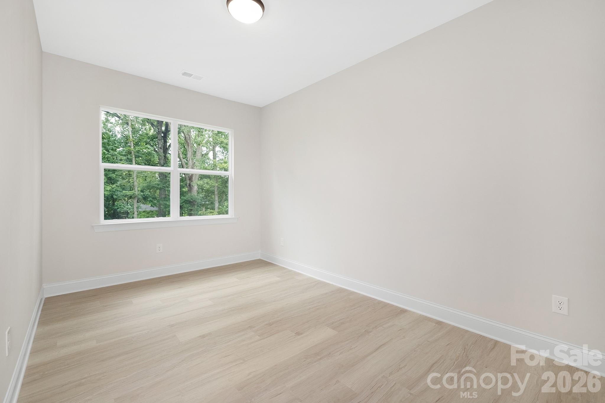 4015 Oakdale Road Charlotte NC 28216