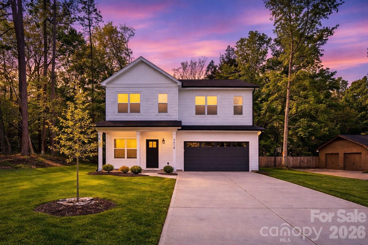 4015 Oakdale Road Charlotte NC 28216