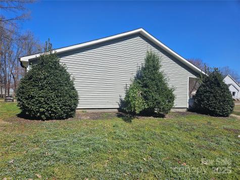 2630 Sloan Drive Charlotte NC 28208