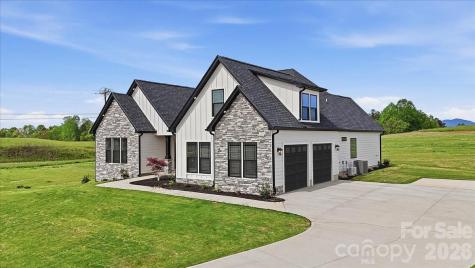 36 Sky Lane Court Columbus NC 28722