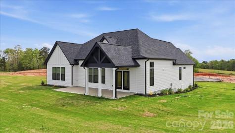 36 Sky Lane Court Columbus NC 28722